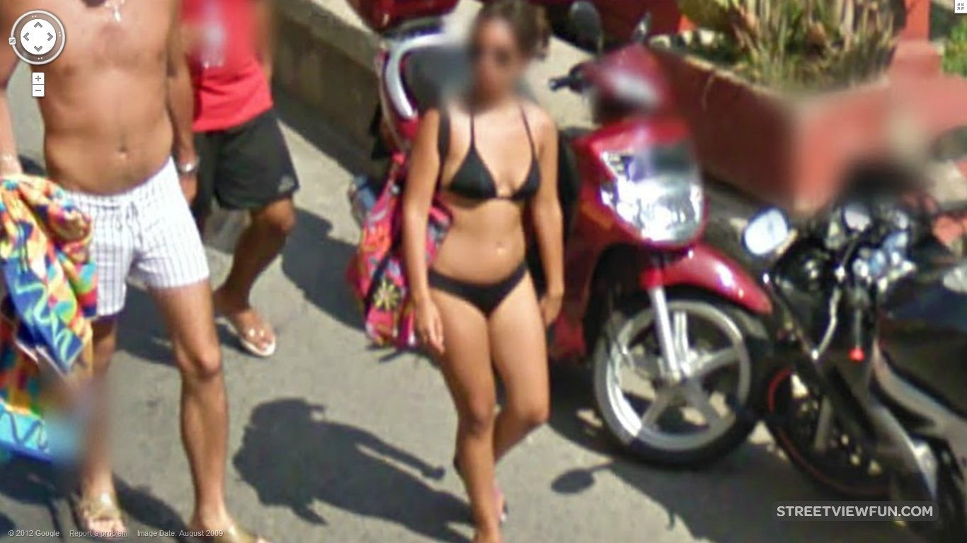 Google Street view девушки