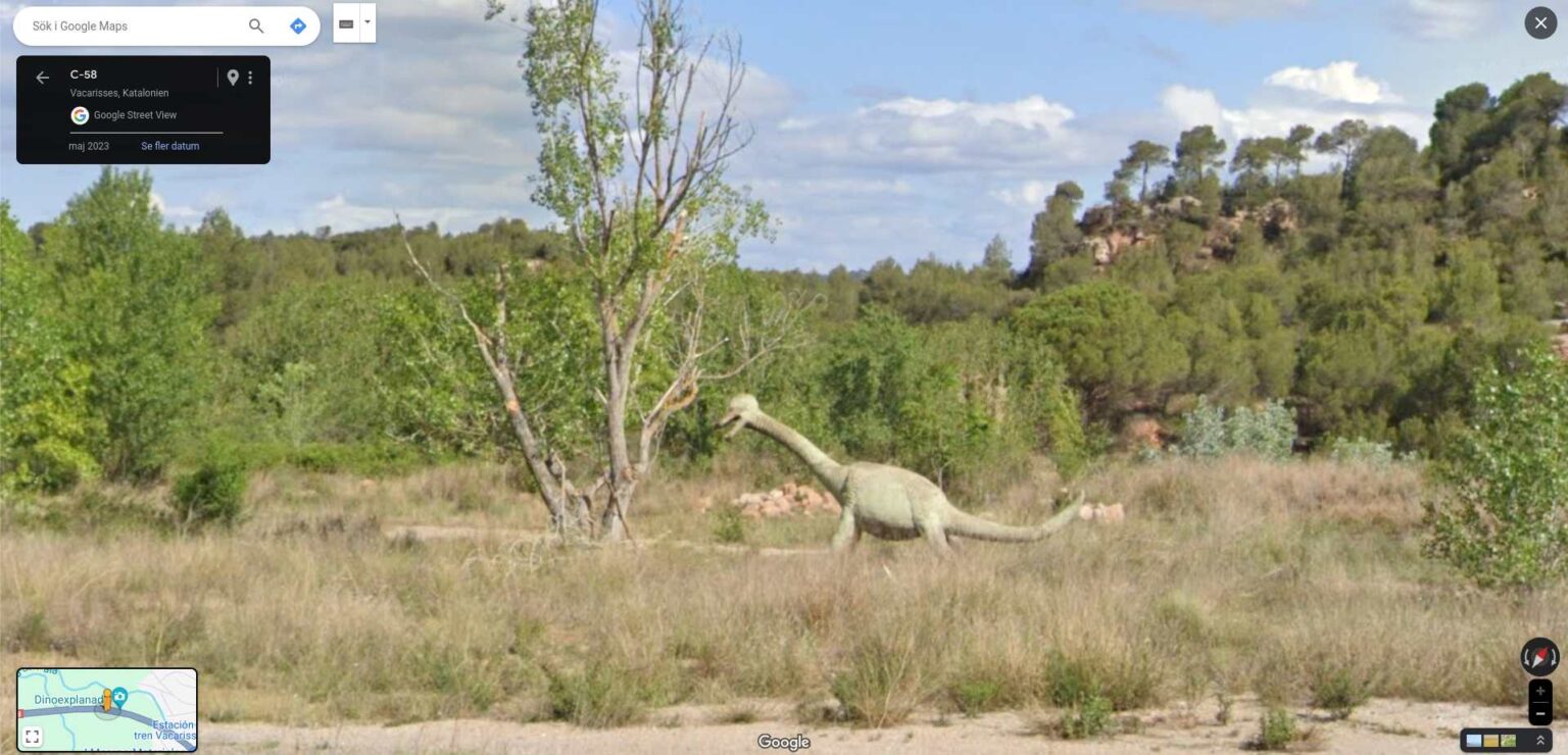 …Dinosaur In The Wild! – StreetViewFun